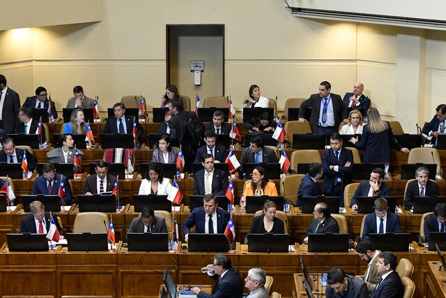 Se inquietan las aguas en el Congreso por Plan de Reconstrucción de Kast