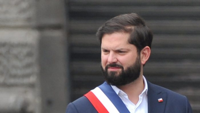 El último adiós de Boric: una despedida con sabor amargo