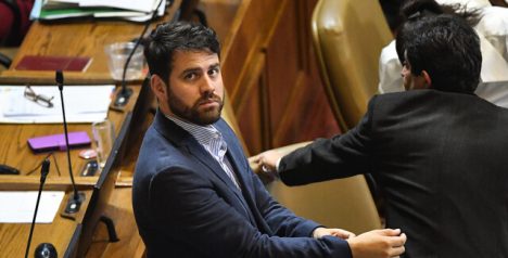 Senador Ibáñez: "El déficit fiscal existe (...) pero la solución no puede profundizar el problema"