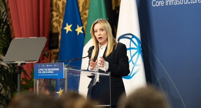 “Italia no está en guerra”: Meloni advierte sobre caos global y fija límites al uso de bases de EEUU