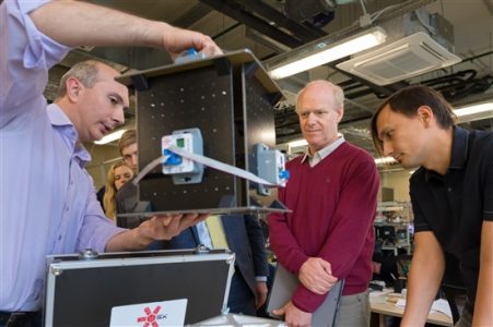 Entre Artemisa 2 y FIDAE 2026: astronauta chileno al espacio