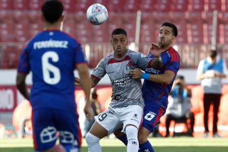 La era Gago arranca con derrota: la U cae ante La Calera en el Nacional