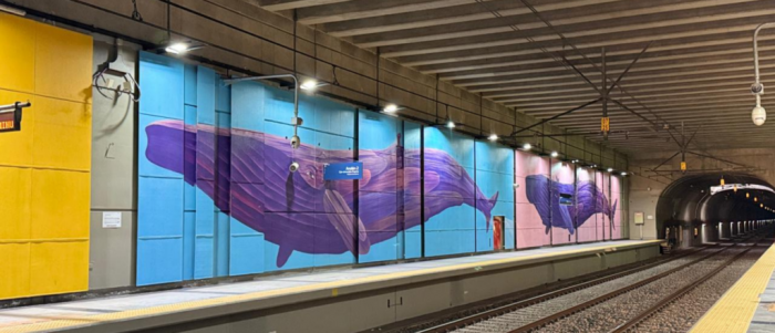 EFE reinaugura mural en estación Miramar de Viña del Mar