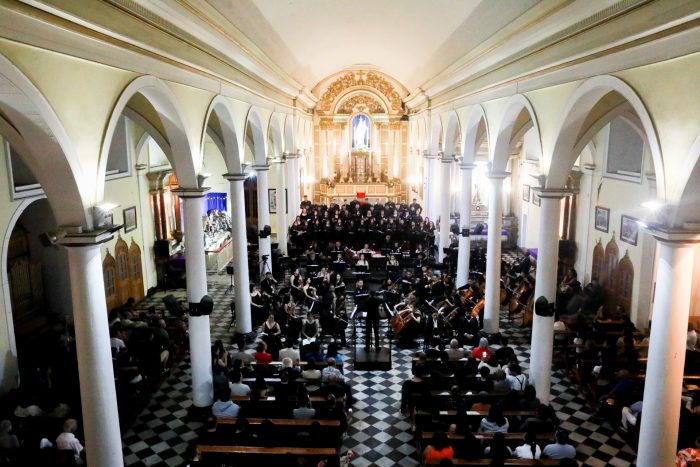 Concierto de la Orquesta Sinfónica Municipal de Copiapó en la iglesia Catedral