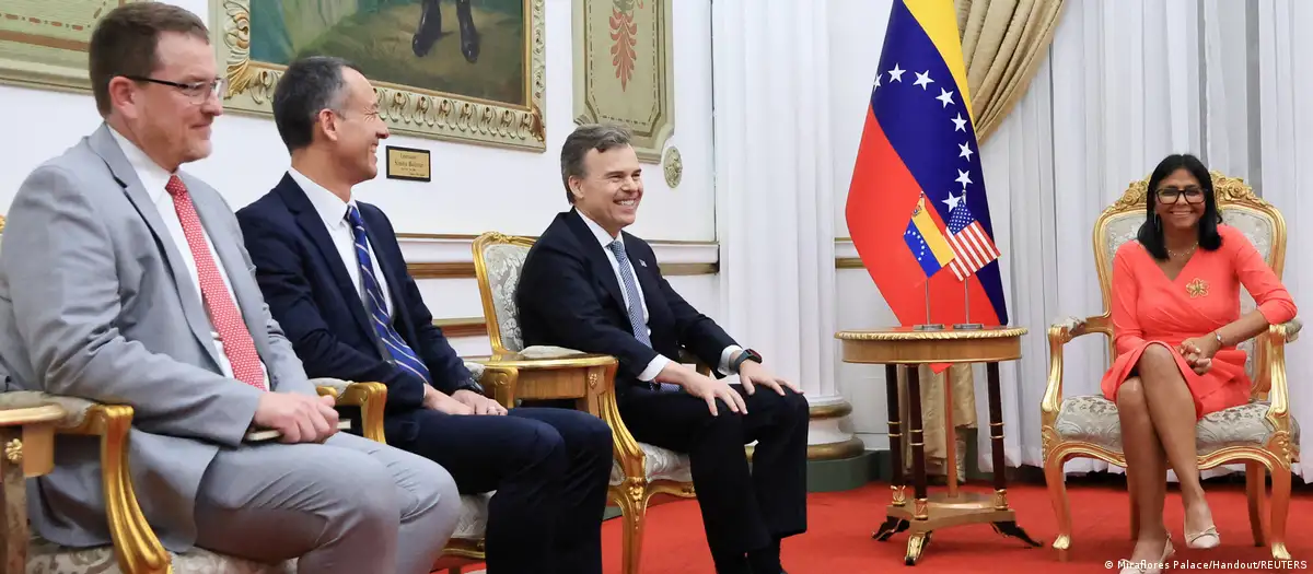 Venezuela: Delcy Rodríguez recibe al nuevo encargado de negocios de EEUU