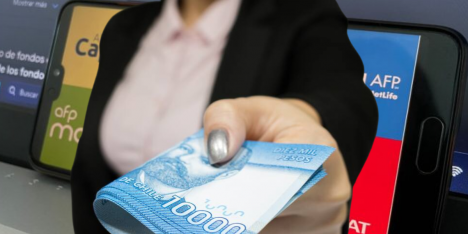 Si piensas irte de Chile, esto es lo que pasa con tu plata en la AFP y por qué no puedes retirarla