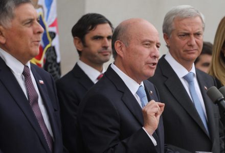 Tras diferencias con RN y libertarios, Quiroz posterga presentación al Congreso de plan económico