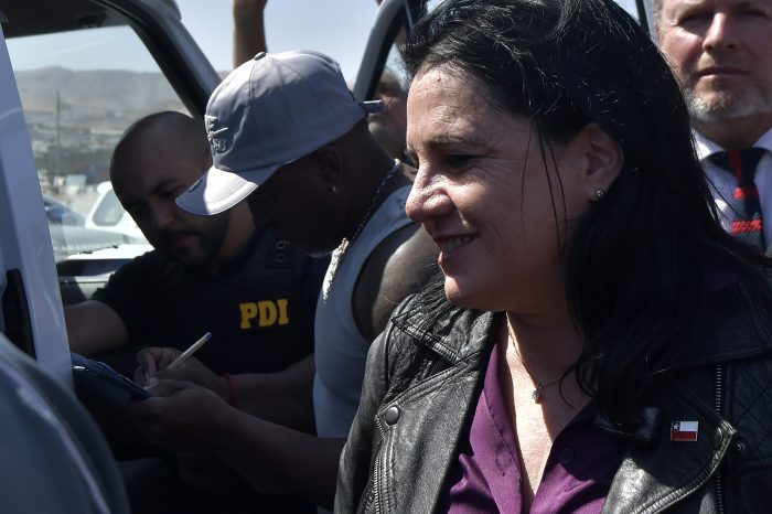 “Se nos cae el relato” y “lamentable”: oficialismo critica ausencia de Steinert en comisión clave