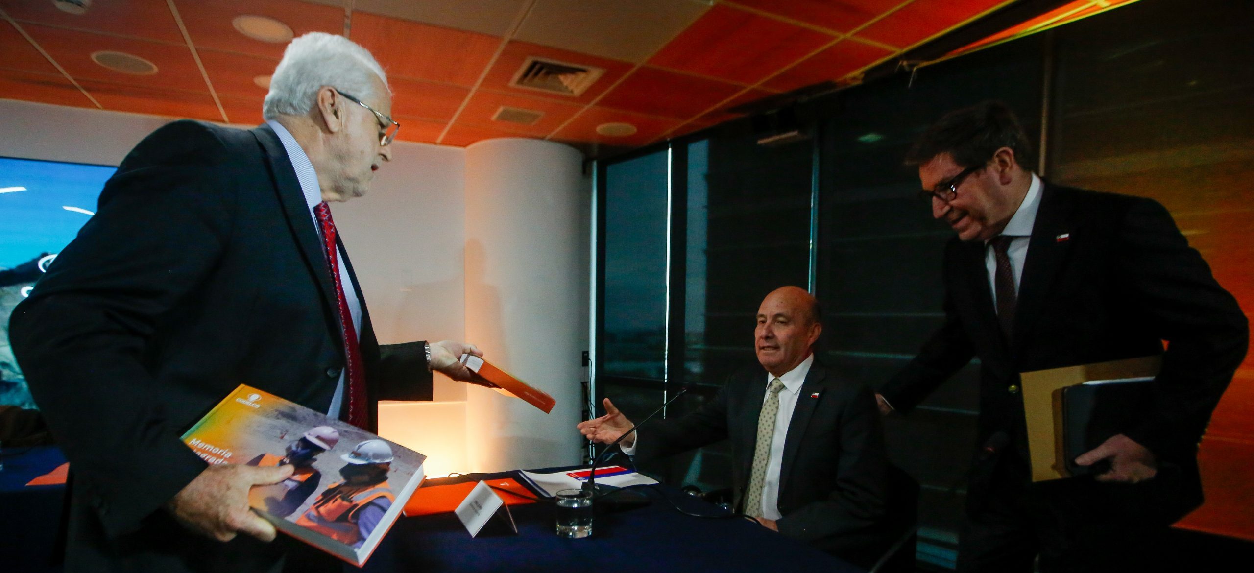 Acorralado por ministros de Kast Máximo Pacheco reconoce “voluntarismo” y errores en Codelco