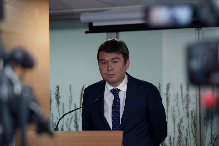 Exministro Mena: restitución a titulares de proyectos por RCA negativa "es nivelar para abajo"