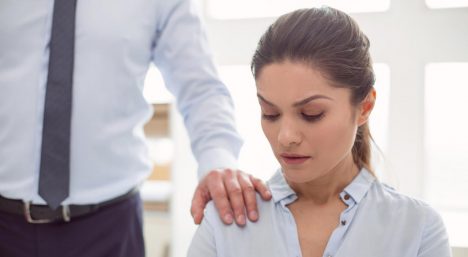 Acoso sexual laboral: el problema no es el individuo, sino el poder