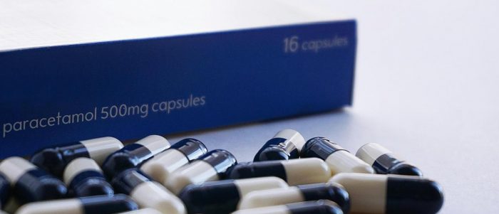 Aumentan intoxicaciones por paracetamol en menores: alertan riesgos de retos virales