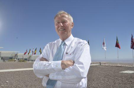 In memoriam: 100 planetarios para Thijs de Graauw