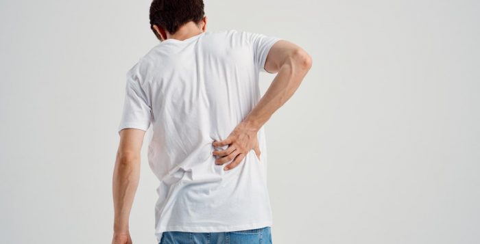 Dolor lumbar: por qué es tan frecuente y cómo prevenir el dolor de espalda en la vida diaria