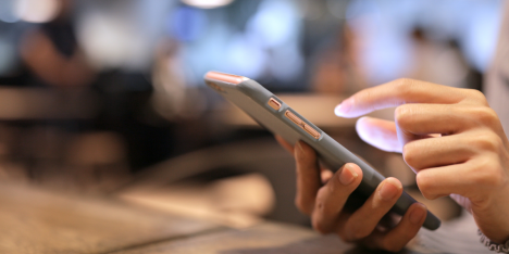 Gobierno impulsa ley para limitar redes sociales a menores y abre debate por regulación digital