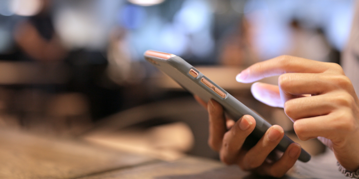 Gobierno impulsa ley para limitar redes sociales en menores y abre debate por regulación digital