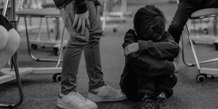 Violencia en las escuelas: niños solos, aislados y sin supervisión