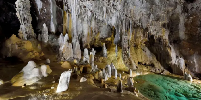 Las poderosas bacterias halladas en cuevas profundas que desafían la medicina actual