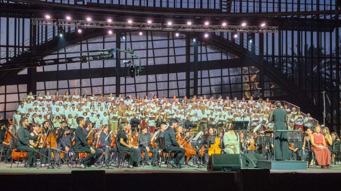 De la Estación Mapocho a los Latin GRAMMY: sinfonía “Raíces y Alas” inicia su camino al galardón