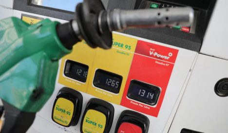 ¿Sube o baja la bencina? Así puedes encontrar los precios más baratos por región