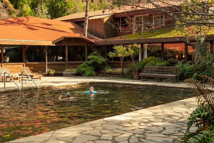 ¿Vas a las termas este fin de semana? Revisa las exigencias que fiscalizará Sernac