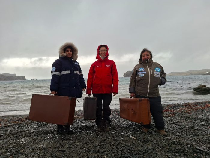 Museo Gabriela Mistral e Instituto Antártico Chileno producen inédita exhibición en polo sur