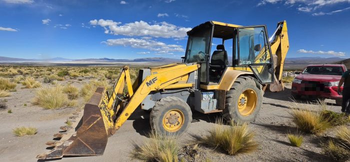 Carabineros detiene a dos bolivianos tras robar maquinaria utilizada en la construcción de zanjas