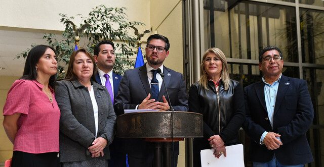 Sin humo blanco tras cita nocturna: Gobierno no logra amarrar al PDG y negociación queda abierta