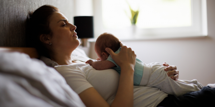 Depresión postparto en Chile: hasta un 24% de mujeres presenta síntomas y muchos no se detectan