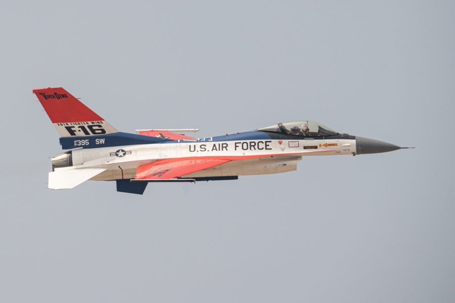 Polémica en Perú por compra de aviones F-16 escala y llega al Congreso