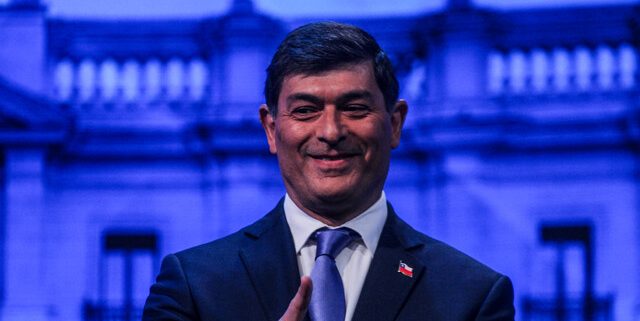 Parisi: “Ni facho ni comunacho”… aunque depende de lo que me ofrezcan