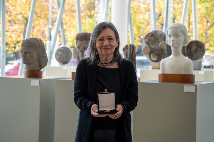 Escritora peruana Carmen Ollé recibió Premio Iberoamericano de Letras José Donoso