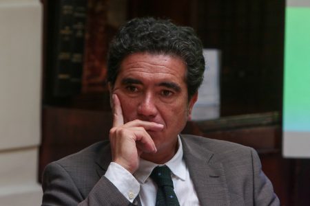Briones y "error" en deuda denunciado por Quiroz: "Plantear fraude es saltarse varios pueblos"