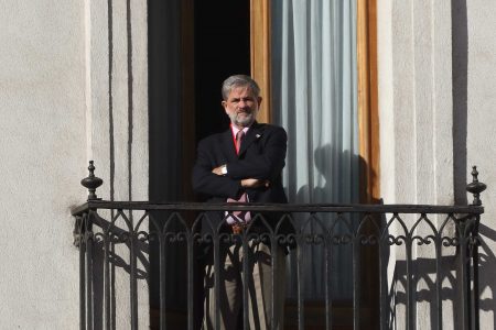 Squella e Irarrázaval protagonizan duro choque en La Moneda por descoordinación del Gobierno