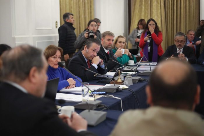 Mepco, sala cuna, bonos, licencias falsas y tributos marcan principales temas de 1.500 indicaciones