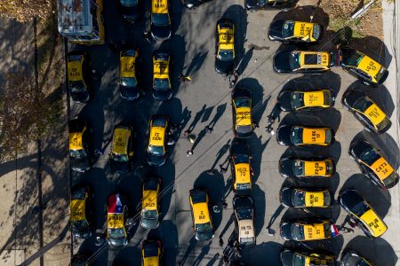 Manifestación de taxistas en Santiago Centro por modificación de decreto 212