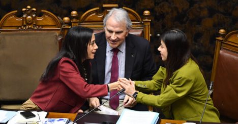 Congreso le frena al Gobierno la meta de despachar "Escuelas Protegidas" antes de la Cuenta Pública