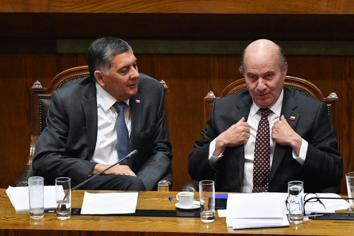Alvarado baja a la trinchera por conflicto de interés de Quiroz: acusa “suspicacia” opositora