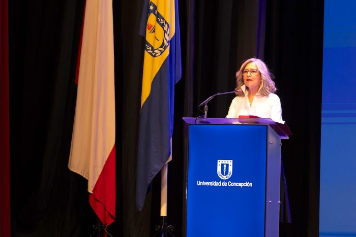 Jacqueline Sepúlveda asume como la primera rectora de la Universidad de Concepción en 107 años