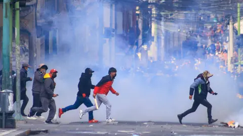 Bolivia: entre un Estado débil y una sociedad civil díscola