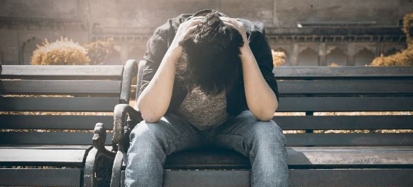 Depresión juvenil resistente: terapia cerebral no invasiva que abre una esperanza para adolescentes