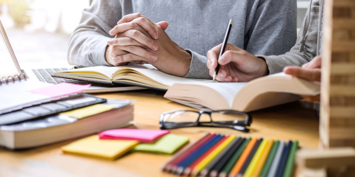 Si un médico practica antes de operar, ¿por qué un profesor no habría de hacerlo antes de enseñar?