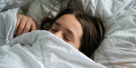 Sleepmaxxing: cómo la obsesión viral por optimizar el sueño puede empeorar el insomnio