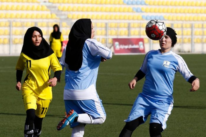 Las mujeres afganas podrán representar a su país en competiciones FIFA
