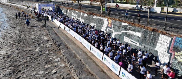 Más de mil personas corrieron por el río Mapocho en corrida por sus 16 años de saneamiento