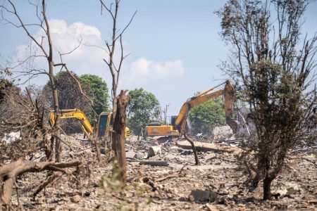 Número de víctimas mortales asciende a 26 por explosión en fábrica de fuegos artificiales en China