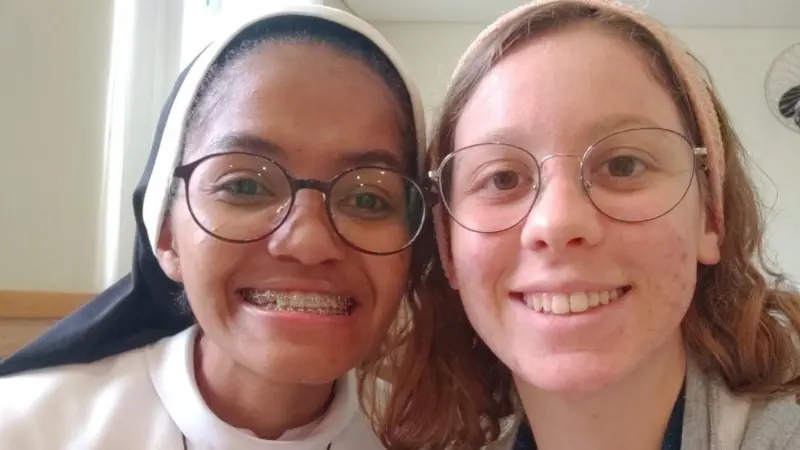 "Dios fue nuestro Cupido": la historia de amor de dos jóvenes que iban a ser monjas y acabaron casán