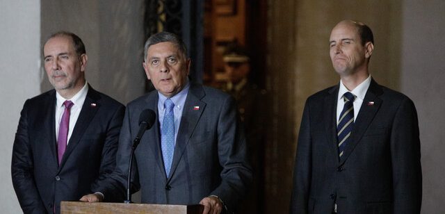 Nuevo gabinete “ajustado” intenta ordenar el relato tras remezón en La Moneda