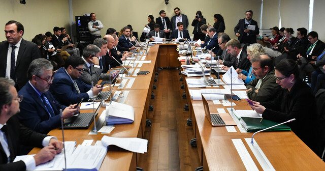 Se acabó: comisión cierra discusión de Ley Miscelánea y entra en votación hasta total despacho