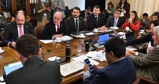 Revés para el Gobierno en Ley Miscelánea: Comisión de Trabajo deja fuera cambios a franquicia Sence